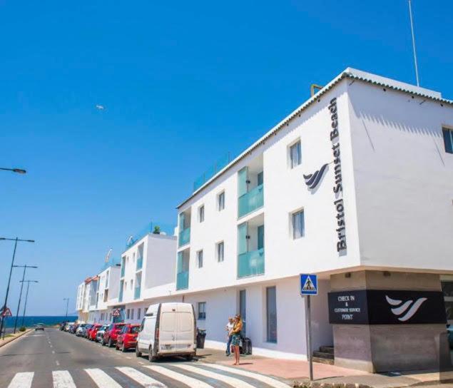 Casa Sol Bristol Sunset Beach Corralejo Exterior photo